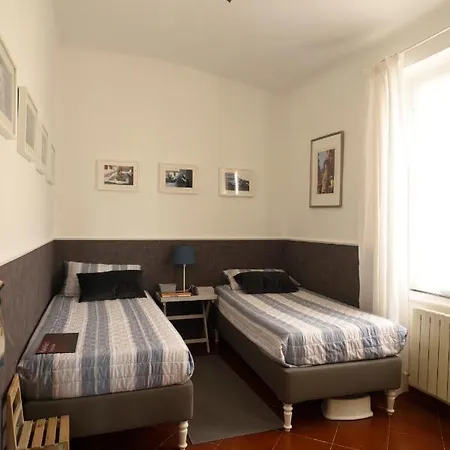 Apartment 1919