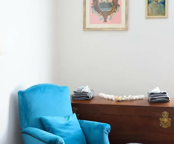 1919 * 东塞斯特里