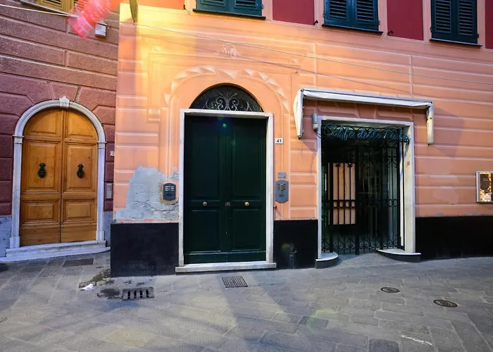 1919 アパート セストリ・レヴァンテ